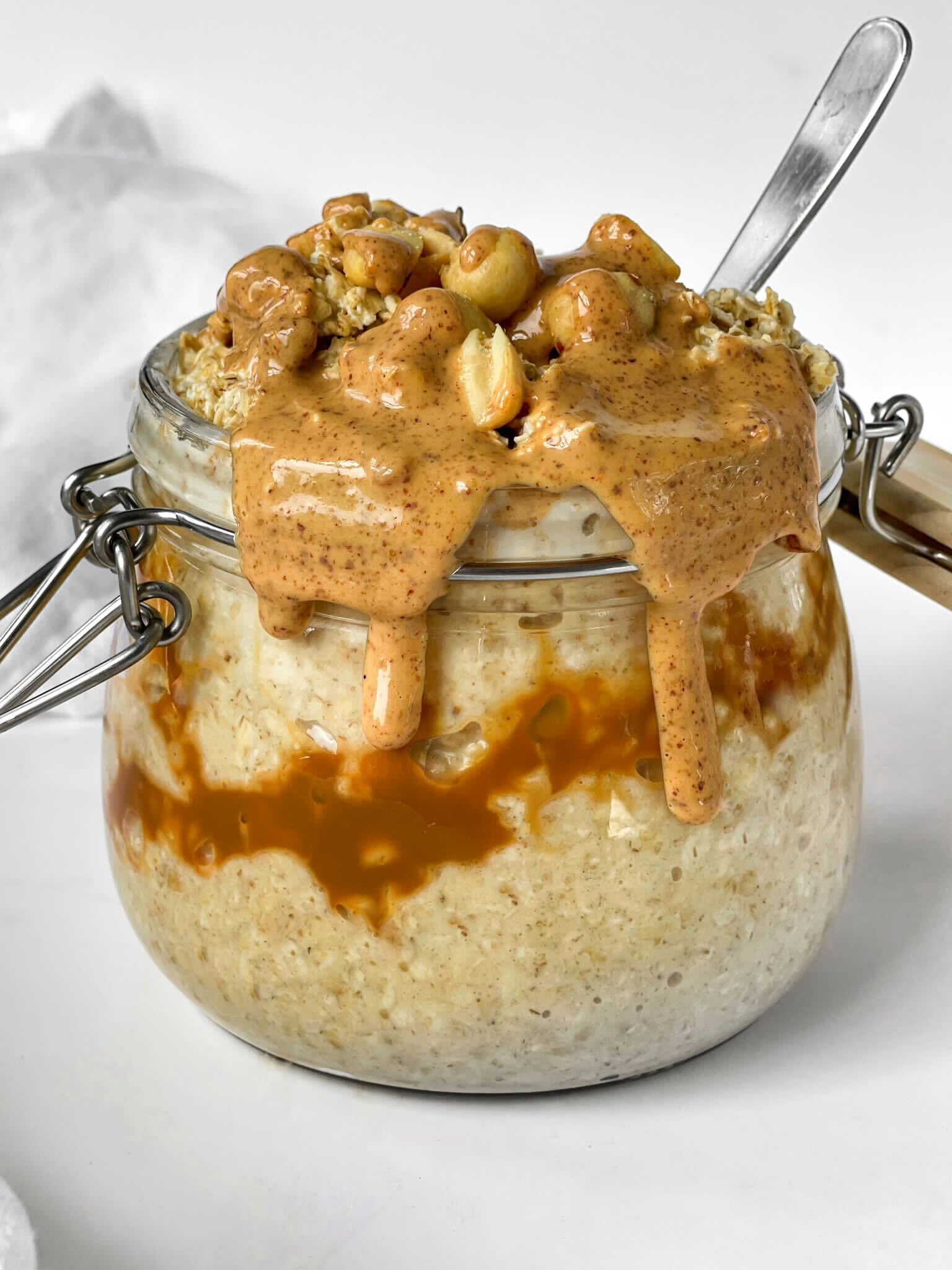 Peanut butter overnight oats